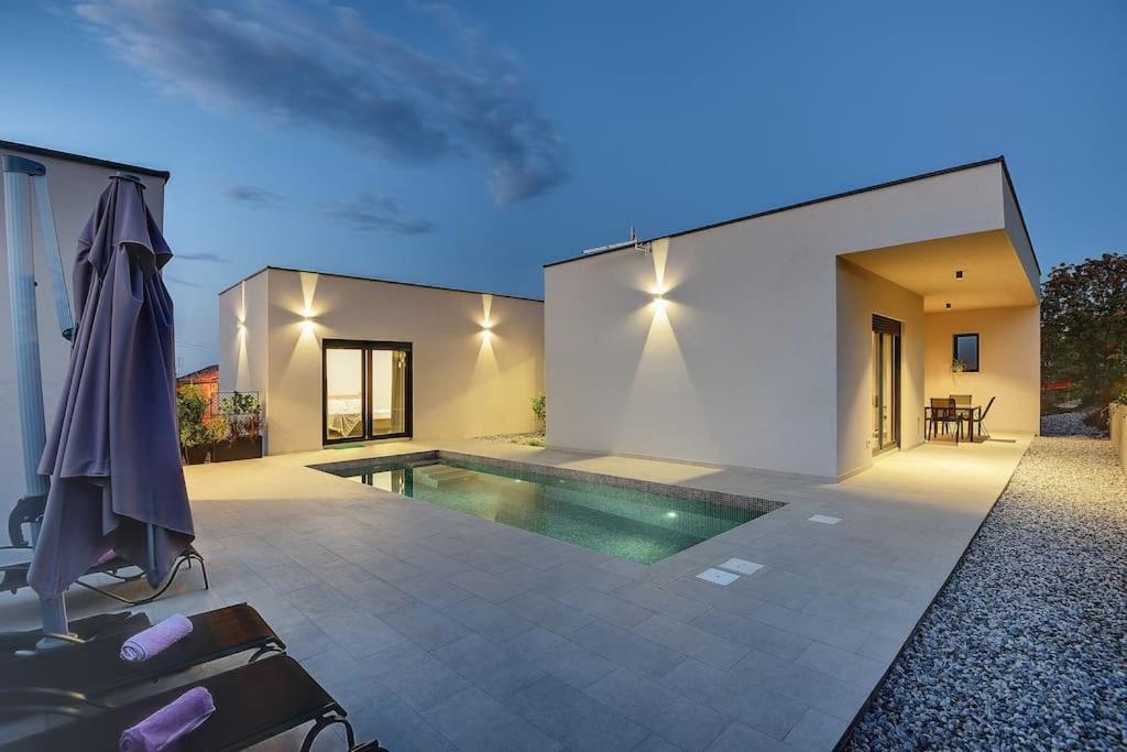 Vila Nauta - Luxury In Vintijan, Near Pula Extérieur photo